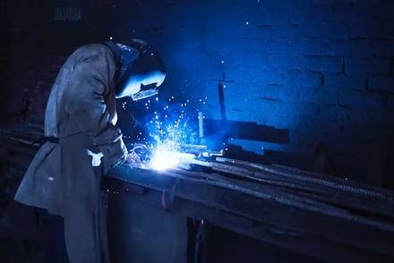 Les systèmes de traitement de l’air en milieu industriel le plus adaptés à votre entreprise